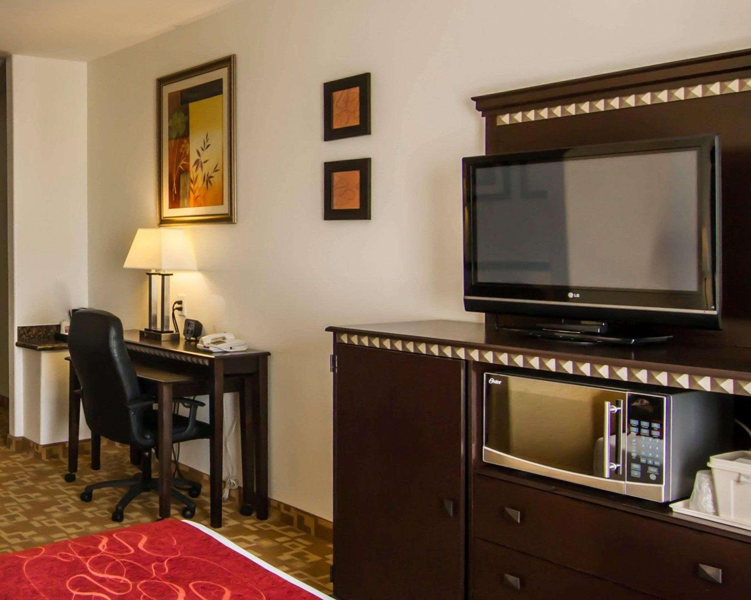 Comfort Suites West Dallas - Cockrell Hill Екстериор снимка