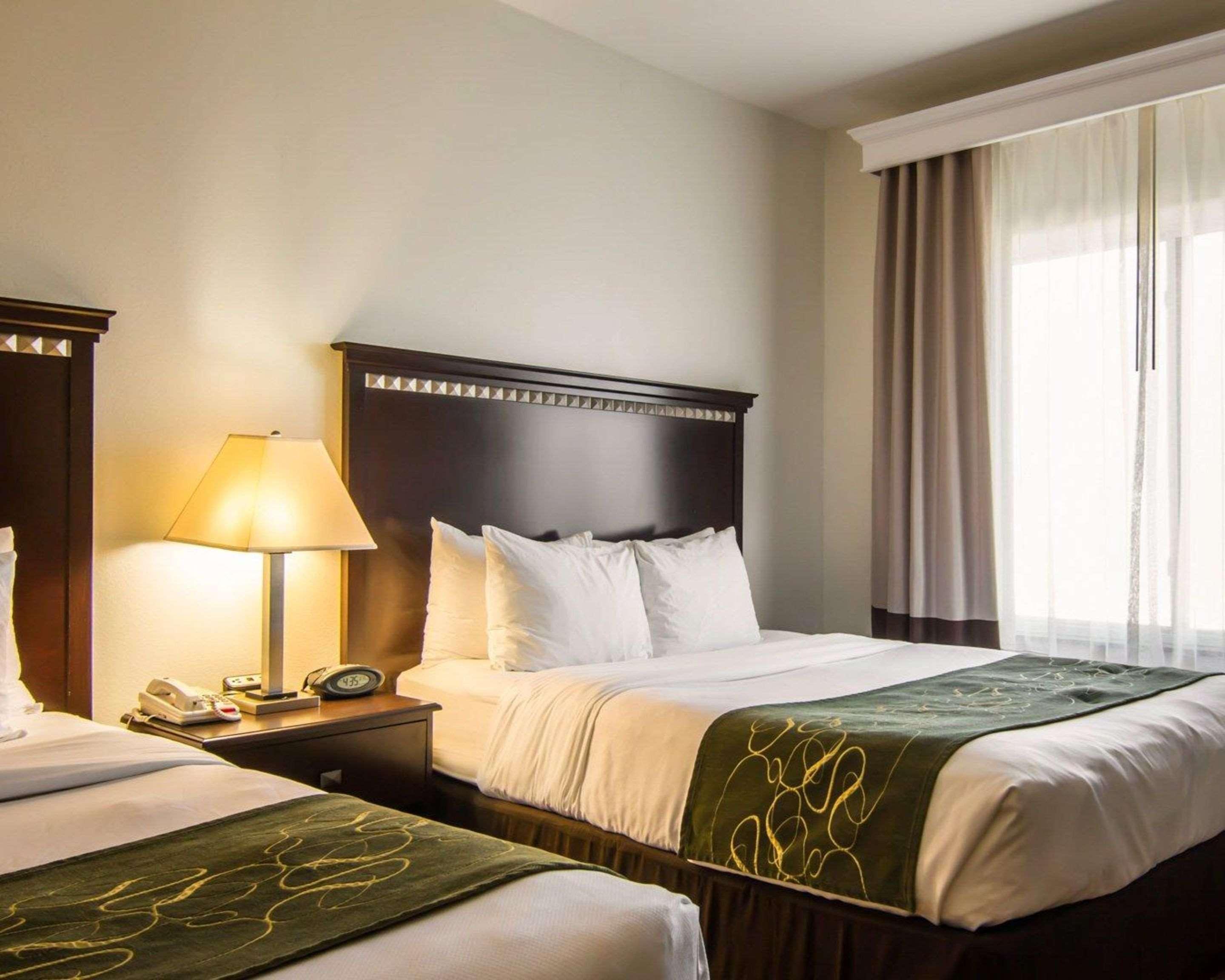 Comfort Suites West Dallas - Cockrell Hill Екстериор снимка