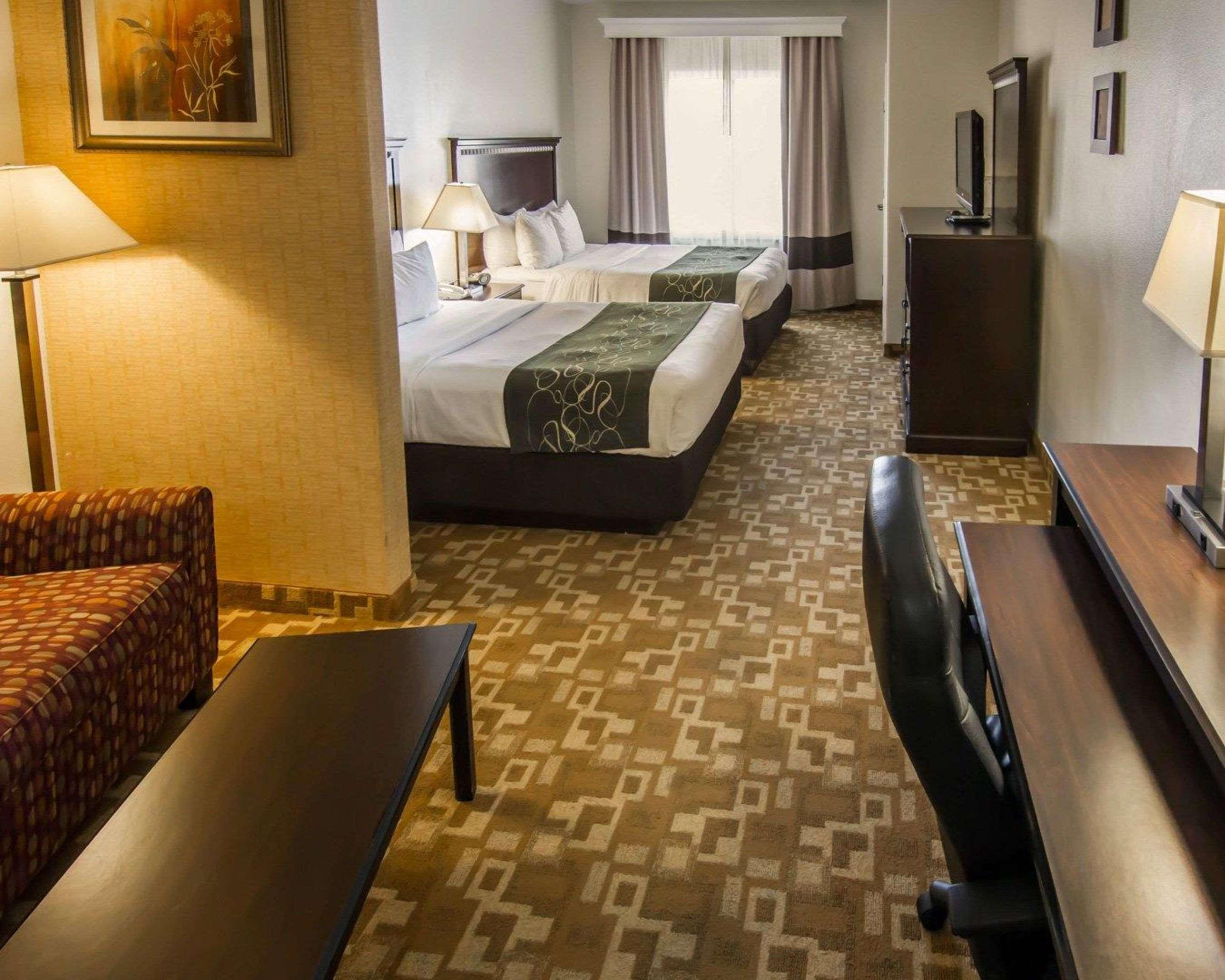 Comfort Suites West Dallas - Cockrell Hill Екстериор снимка