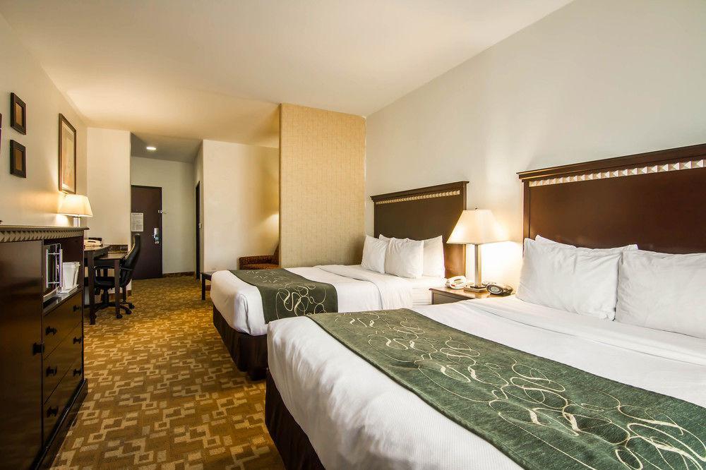 Comfort Suites West Dallas - Cockrell Hill Екстериор снимка