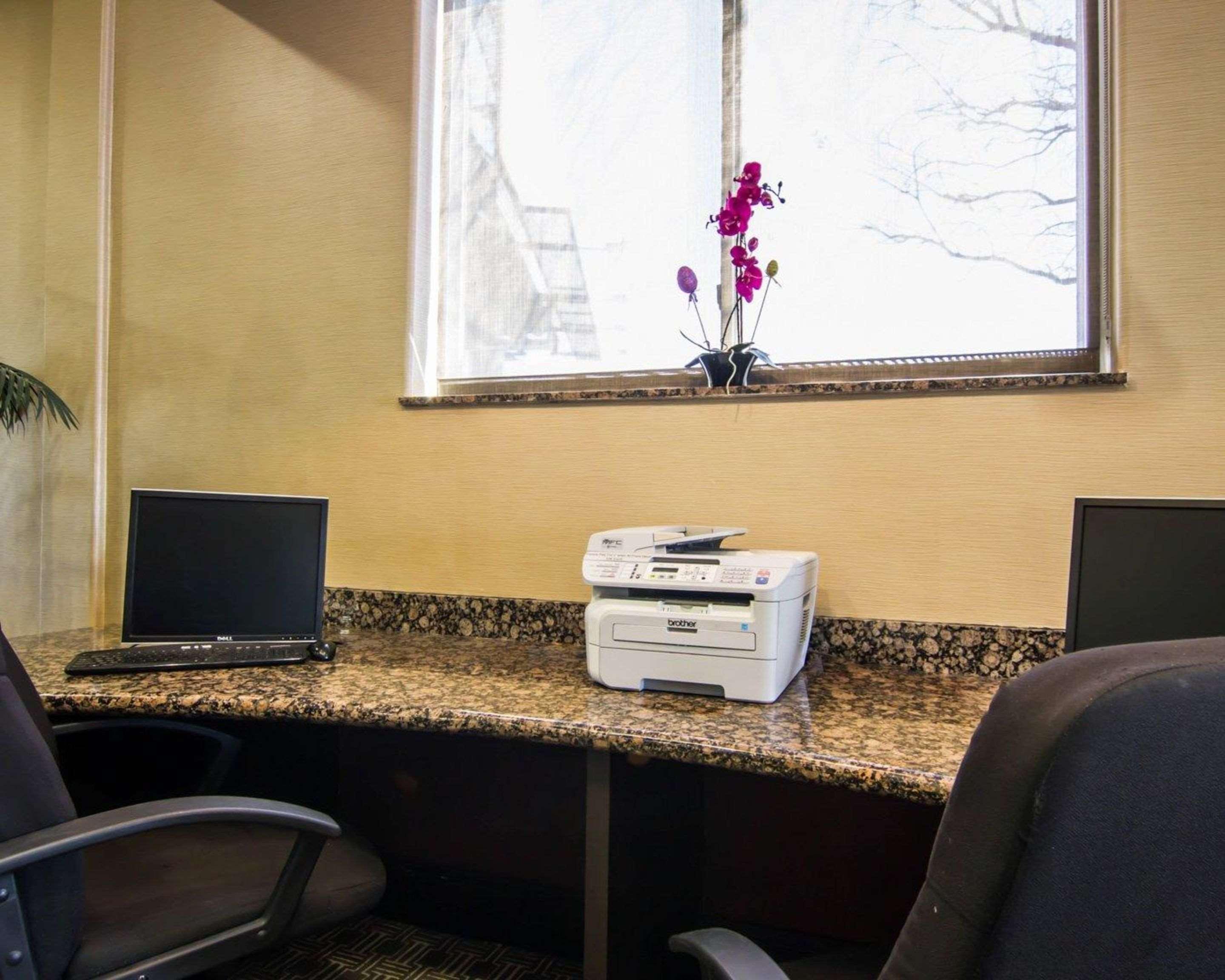 Comfort Suites West Dallas - Cockrell Hill Екстериор снимка