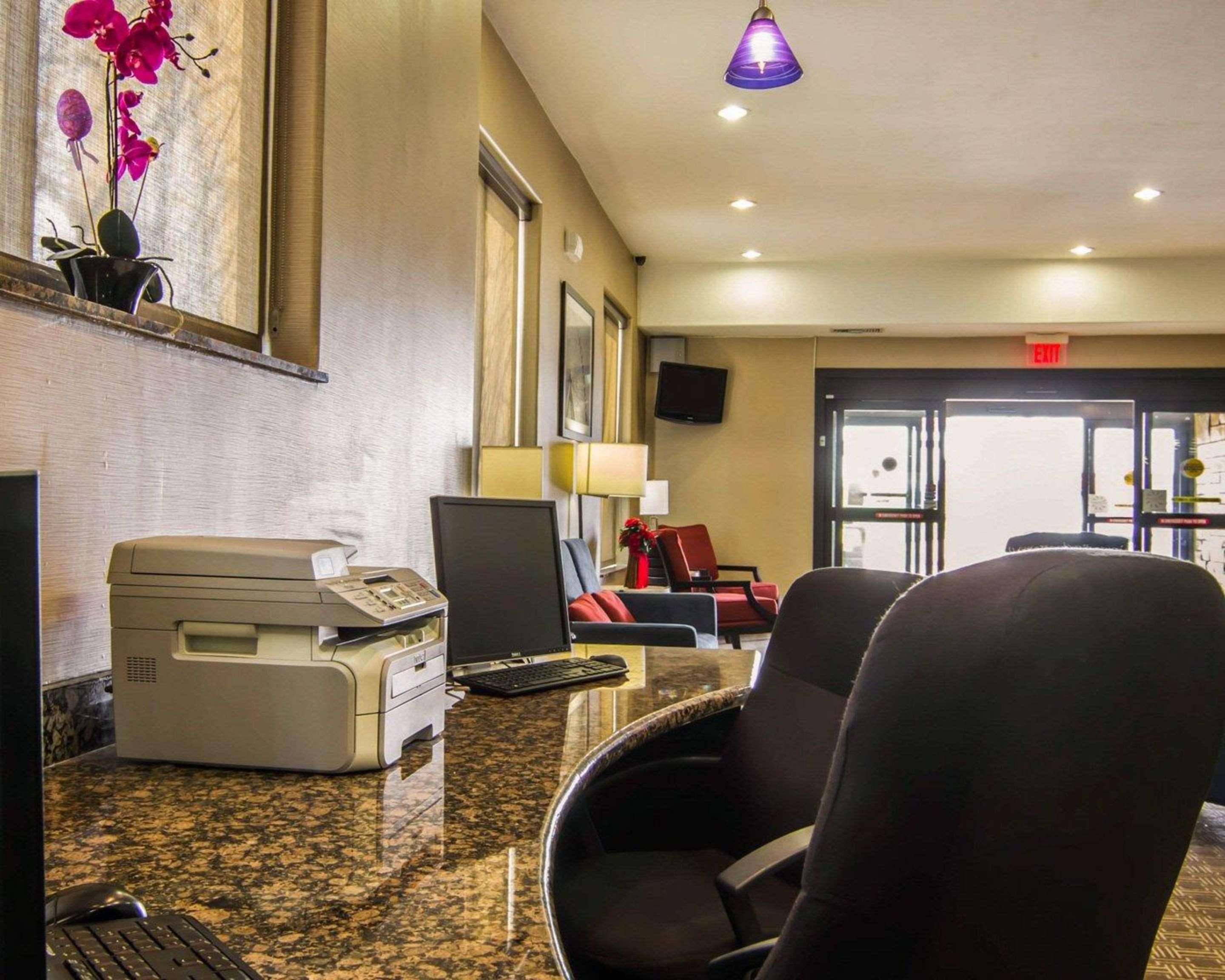 Comfort Suites West Dallas - Cockrell Hill Екстериор снимка