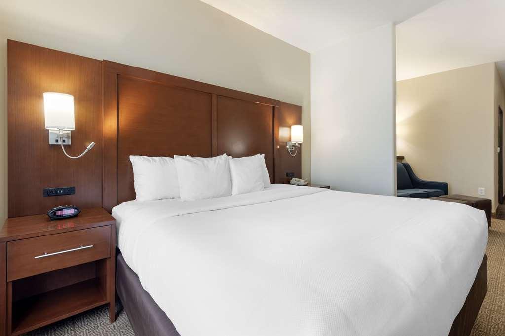 Comfort Suites West Dallas - Cockrell Hill Стая снимка