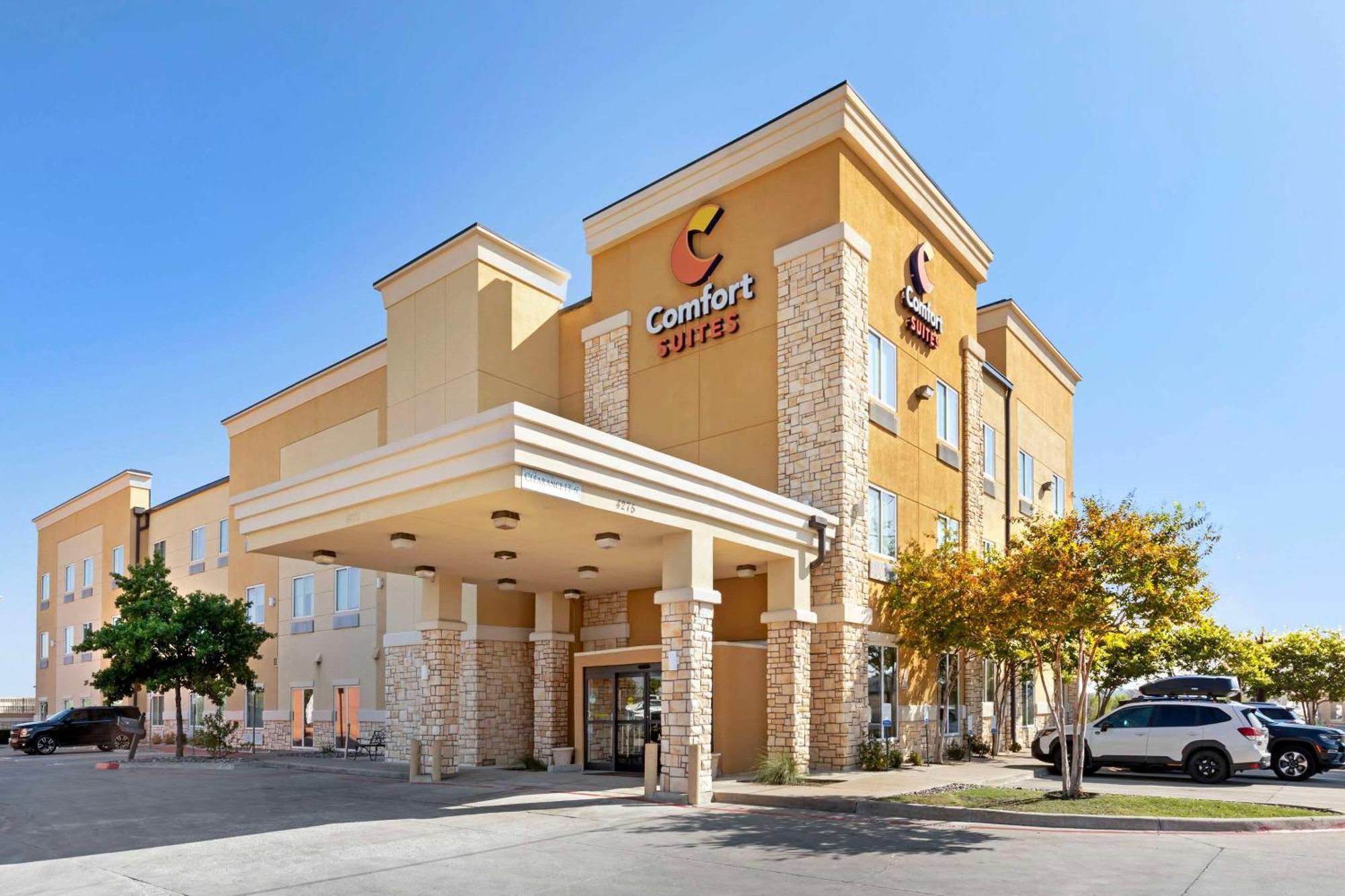 Comfort Suites West Dallas - Cockrell Hill Екстериор снимка